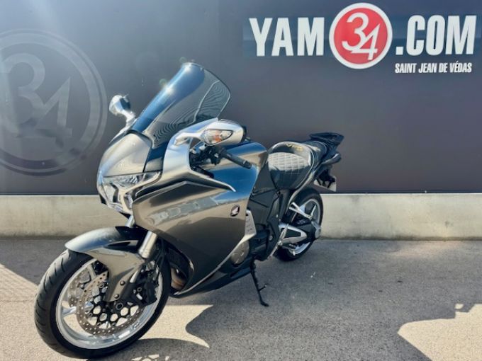 HONDA VFR 1200 F 4
