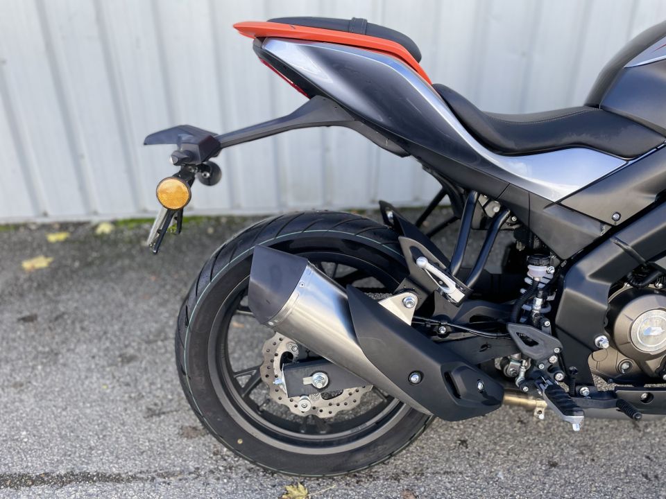 QJ MOTOR SRK 125 S 4