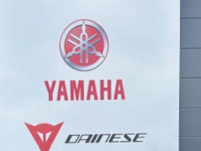 YAMAHA FJR 1300 4
