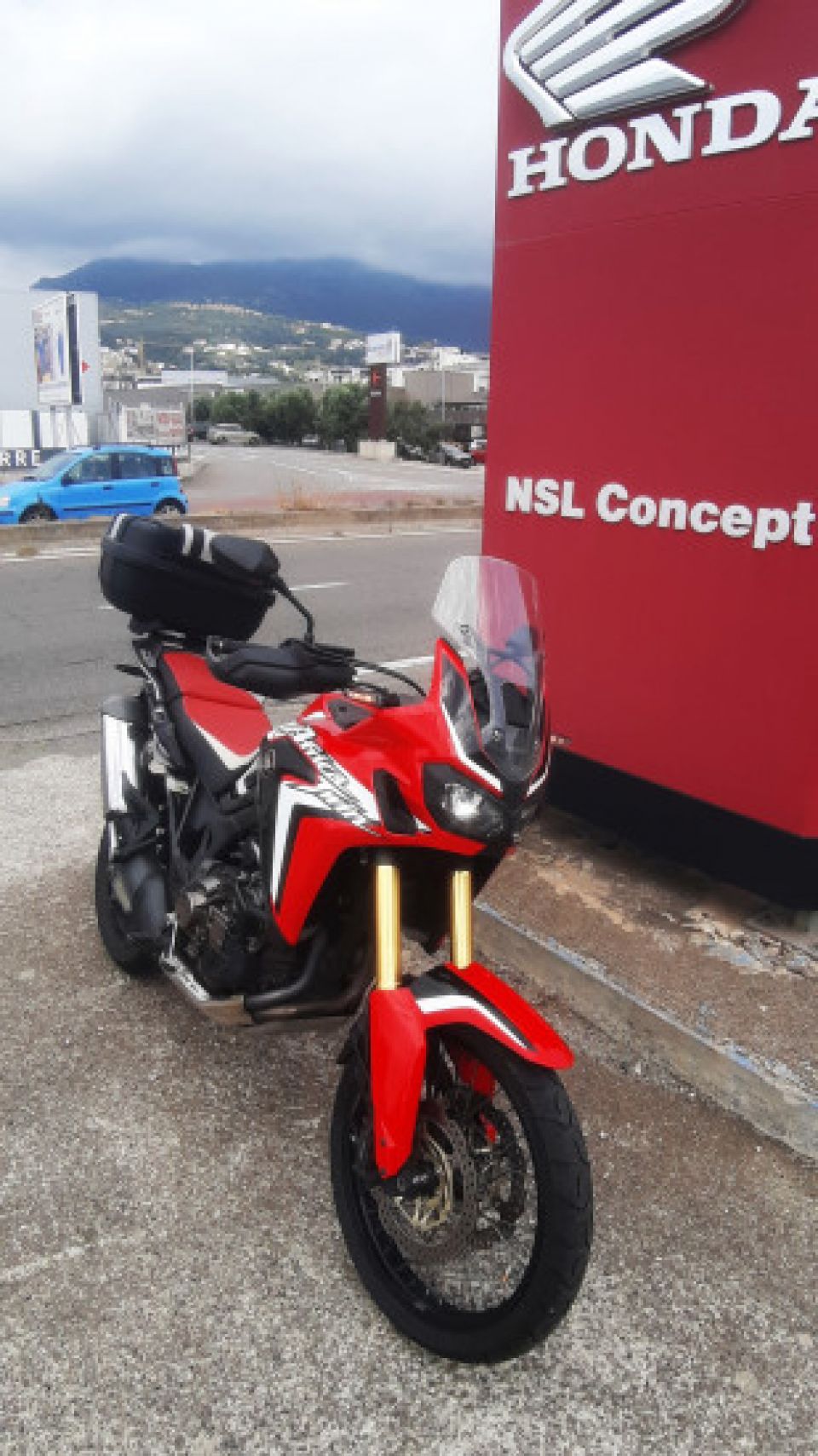 HONDA AFRICA TWIN CRF1000L DCT 4