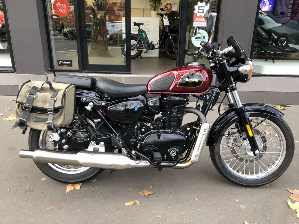 BENELLI IMPERIAL 400 4