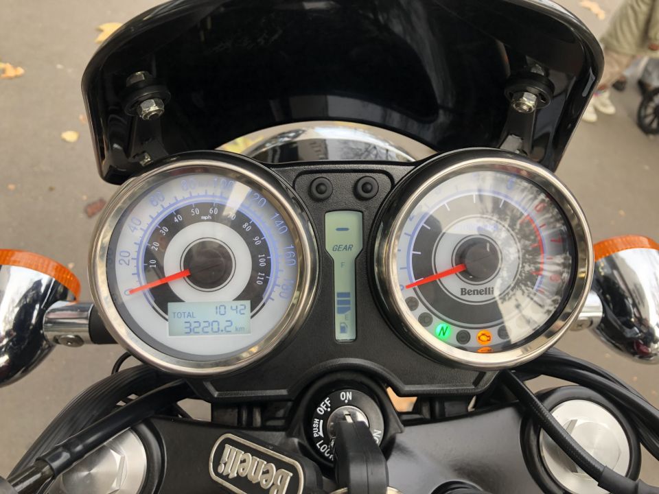 BENELLI IMPERIAL 400 4