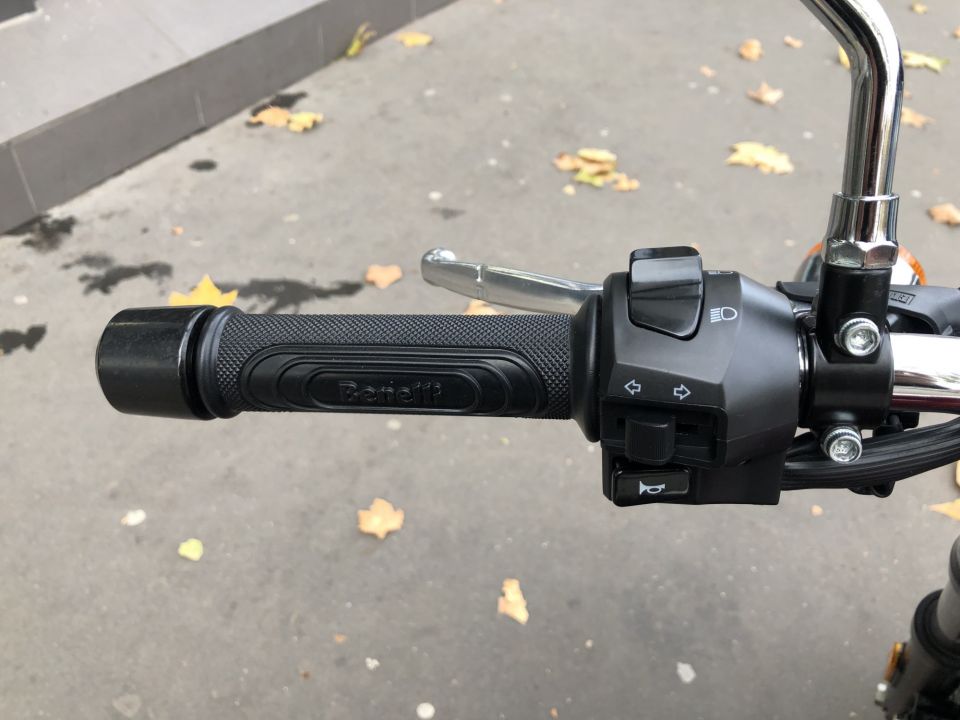 BENELLI IMPERIAL 400 4