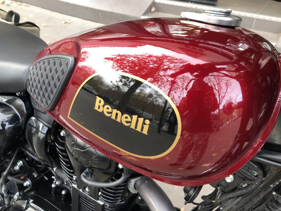 BENELLI IMPERIAL 400 4
