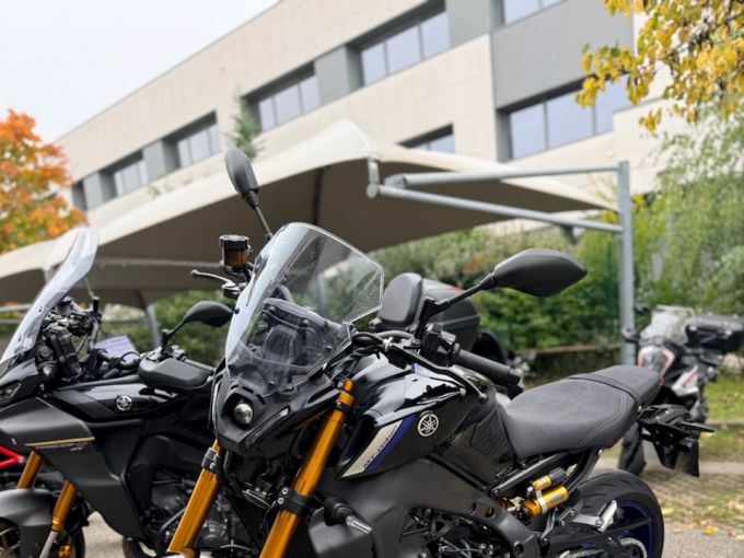 YAMAHA MT-09 SP 4