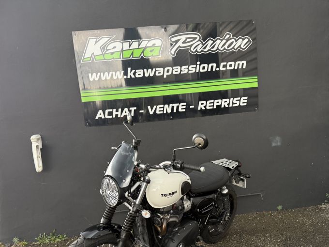 TRIUMPH STREET SCRAMBLER  900 4