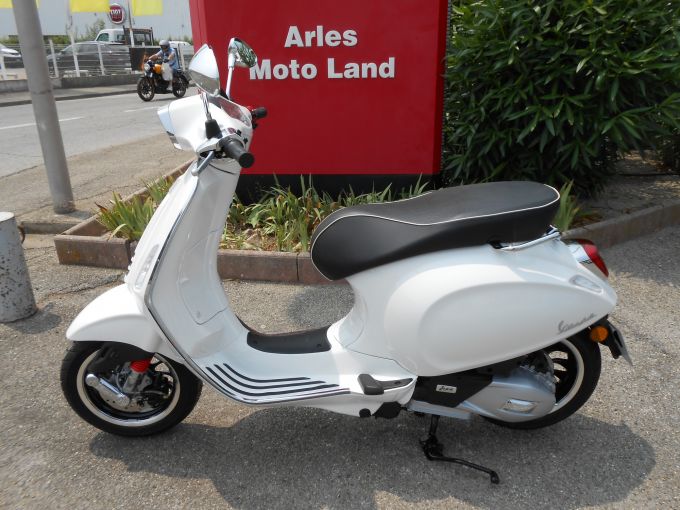 VESPA SPRINT 125 4
