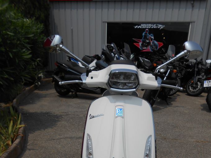 VESPA SPRINT 125 4