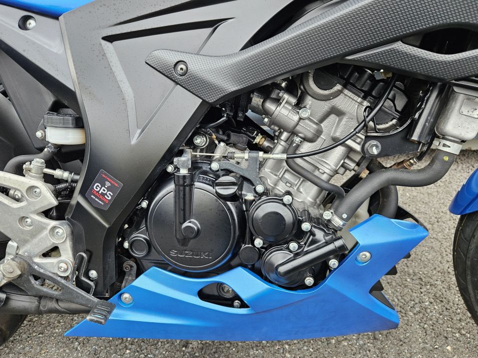 SUZUKI GSX-S 125 ABS 4