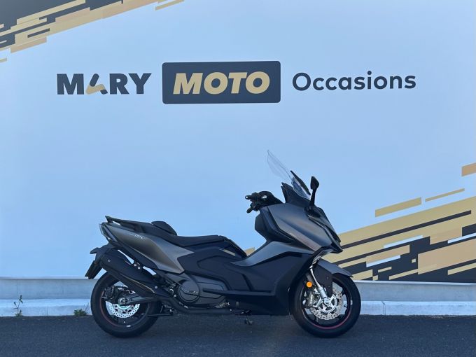 KYMCO AK 550 4
