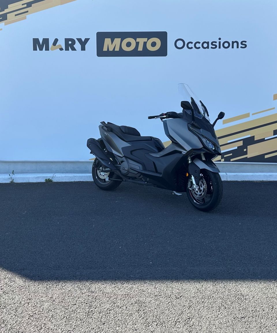 KYMCO AK 550 4