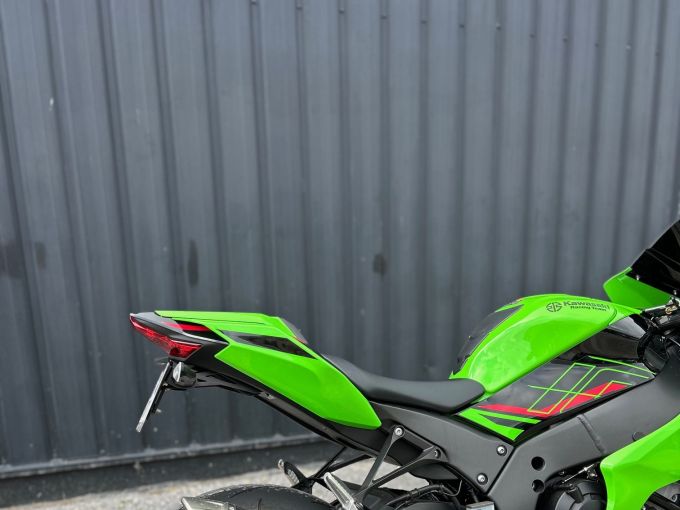 KAWASAKI ZX-10R 4