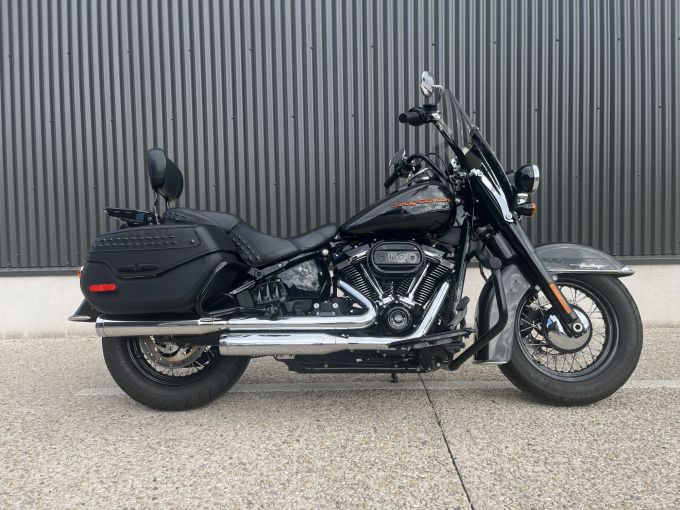 HARLEY-DAVIDSON SOFTAIL HERITAGE 1868 4