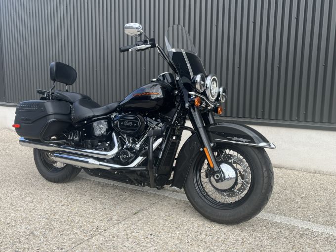 HARLEY-DAVIDSON SOFTAIL HERITAGE 1868 4
