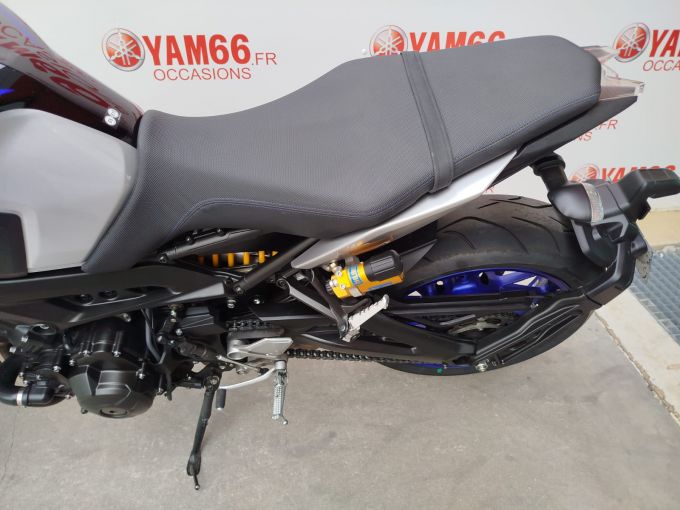 YAMAHA MT-09 SP 4