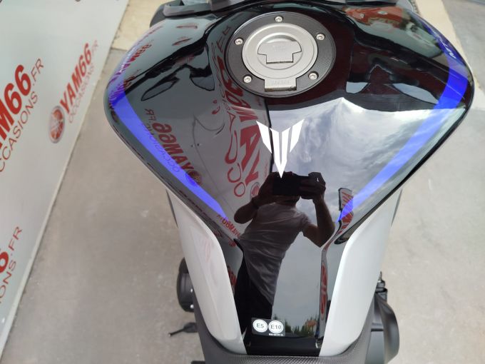 YAMAHA MT-09 SP 4