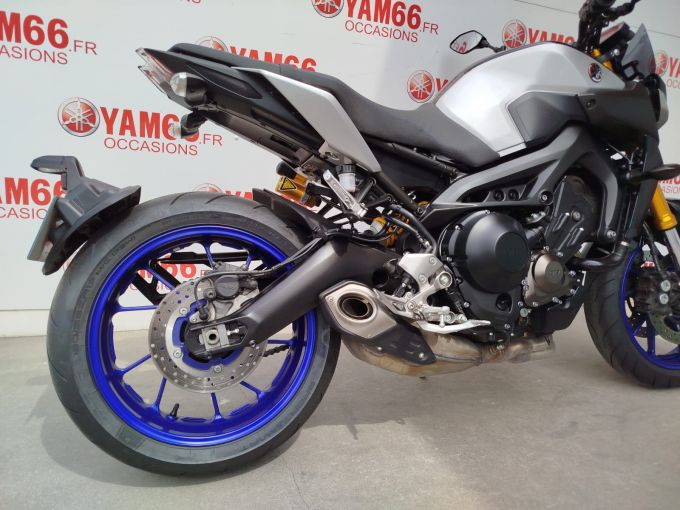 YAMAHA MT-09 SP 4