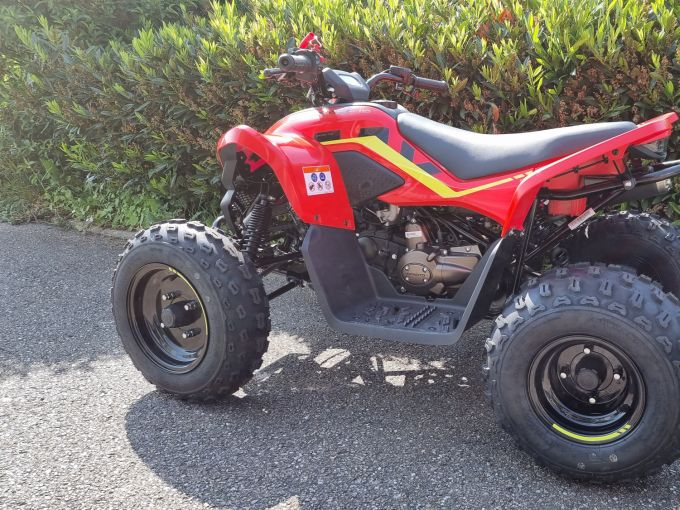 CF MOTO CFORCE 4