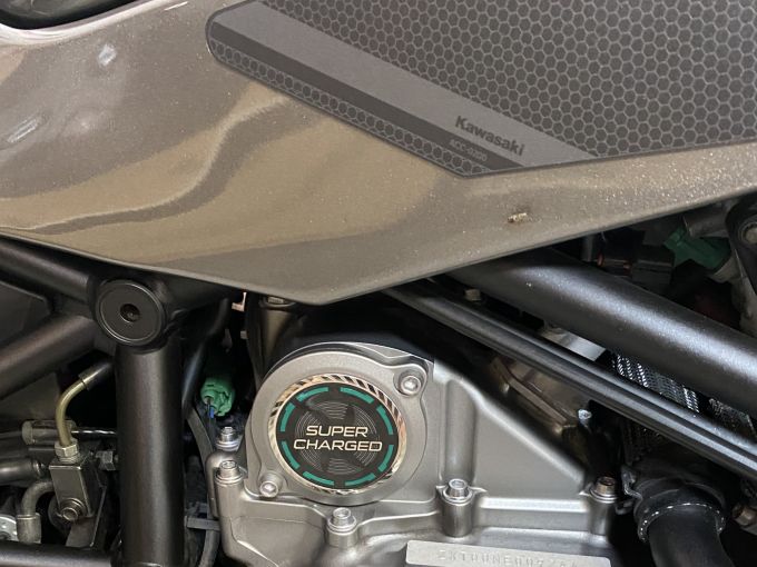 KAWASAKI Ninja H2 SX 4