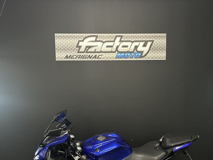 YAMAHA YZF 125 R ABS 4