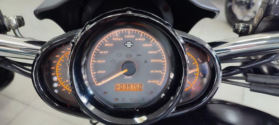 HARLEY-DAVIDSON V-ROD NIGHT ROD 1250 SPECIAL 4