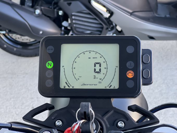 BENELLI LEONCINO 125 4