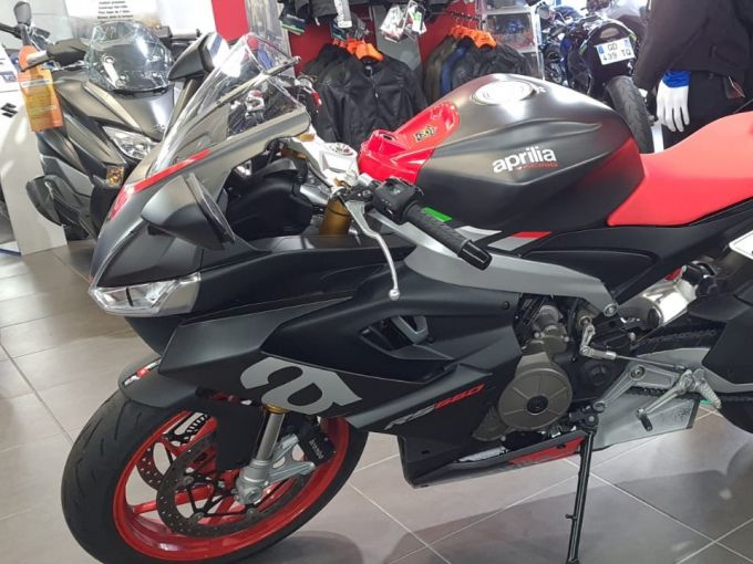 APRILIA RS 660 A2 4