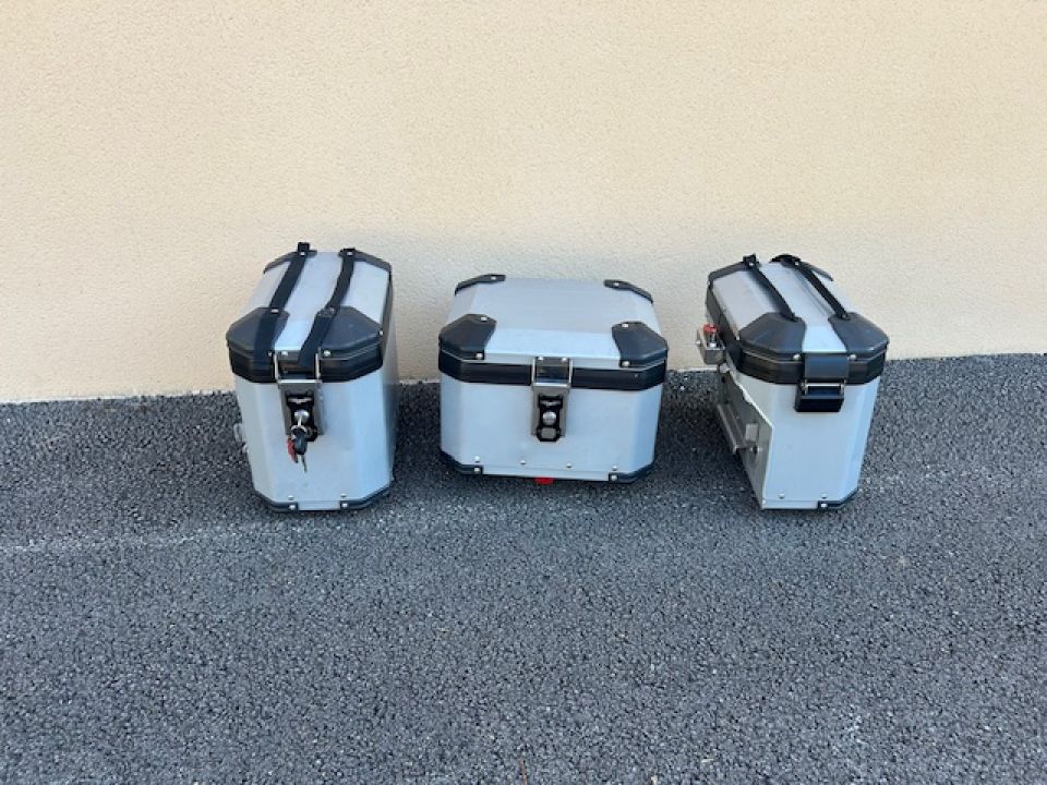 MOTO GUZZI V85 TT 850 4