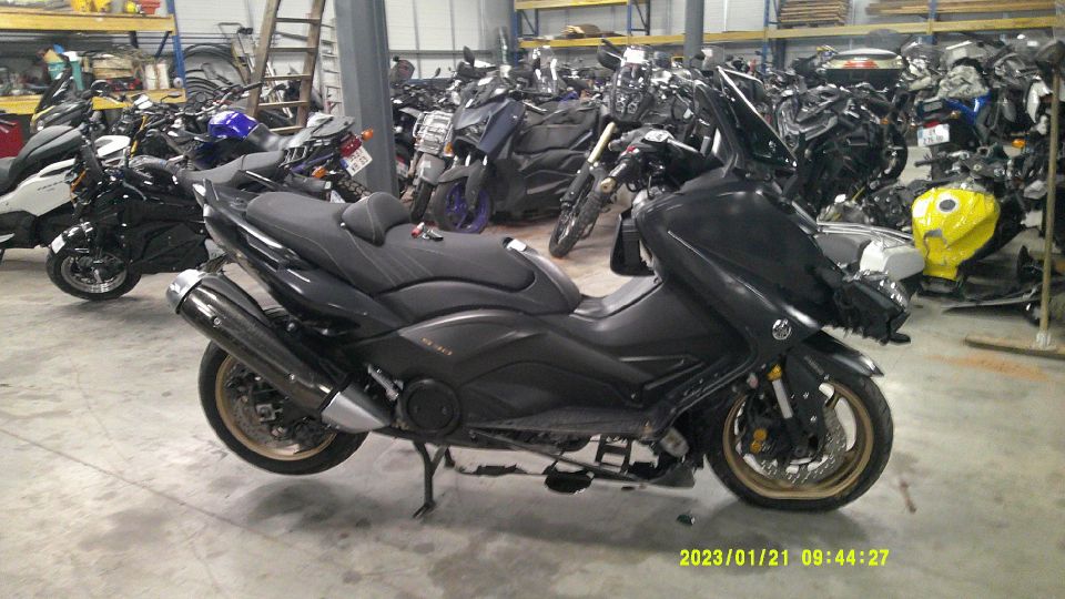 YAMAHA XP T-MAX 530 IRON MAX 4