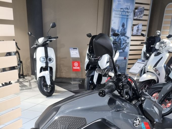 YAMAHA MT-07 (47.5CV) 4