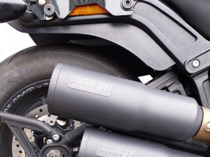 HARLEY-DAVIDSON SOFTAIL FAT BOB 1745 4