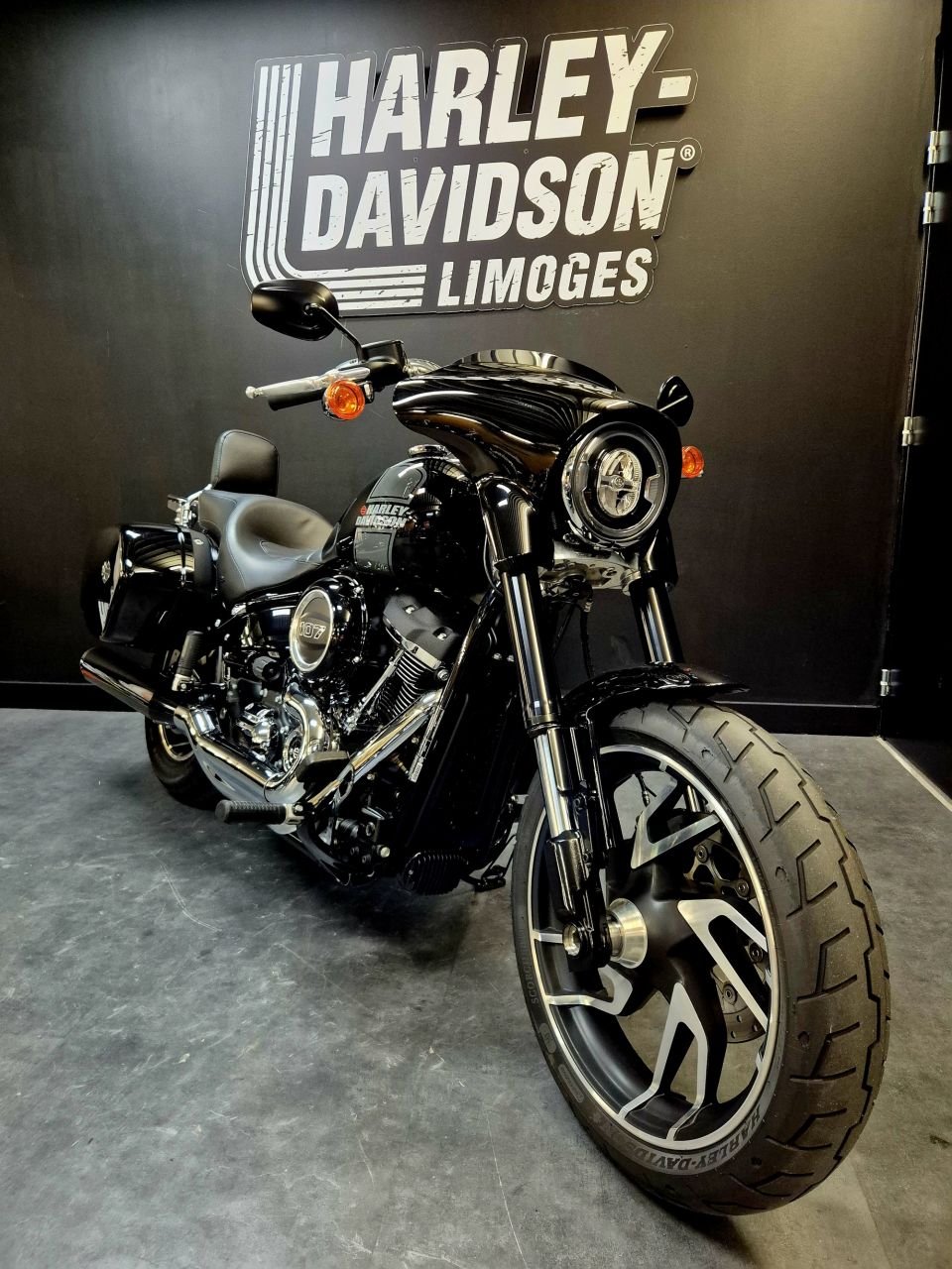 HARLEY-DAVIDSON SOFTAIL SPORT GLIDE 1745 4