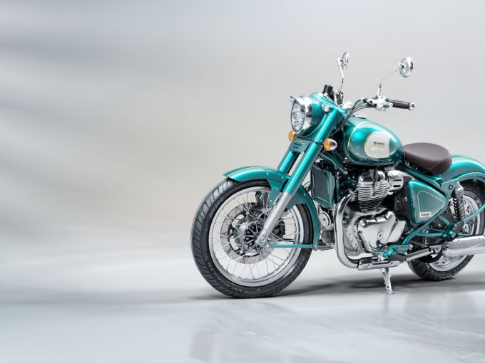 ROYAL ENFIELD Classic 650 4
