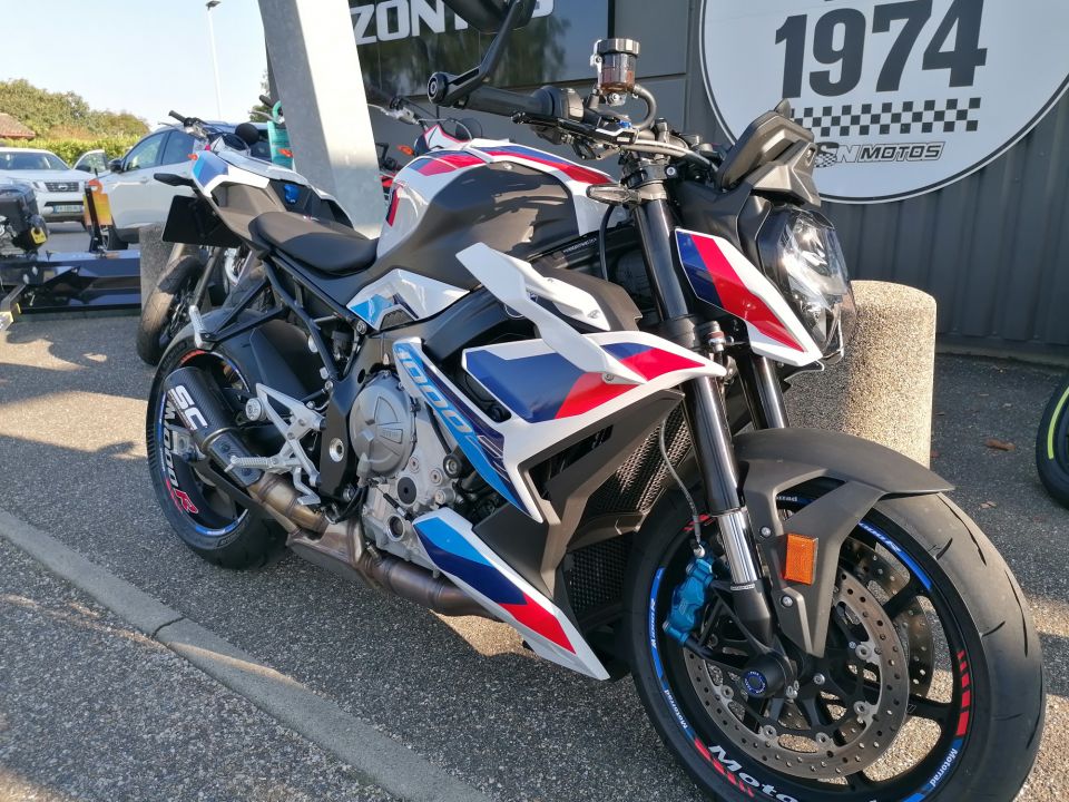 BMW M 1000R 4