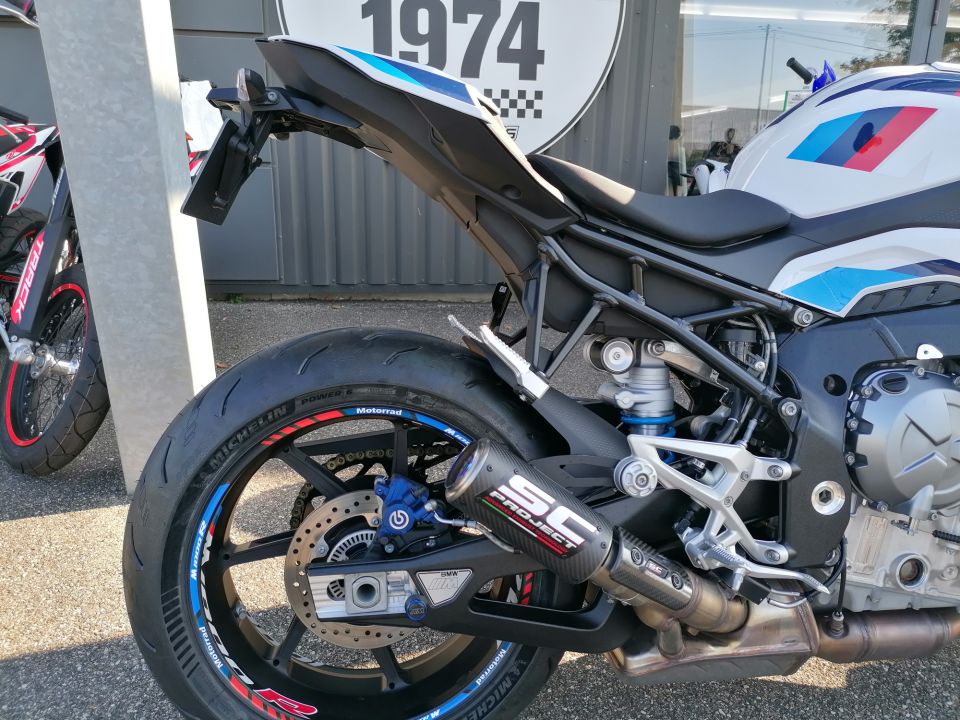 BMW M 1000R 4