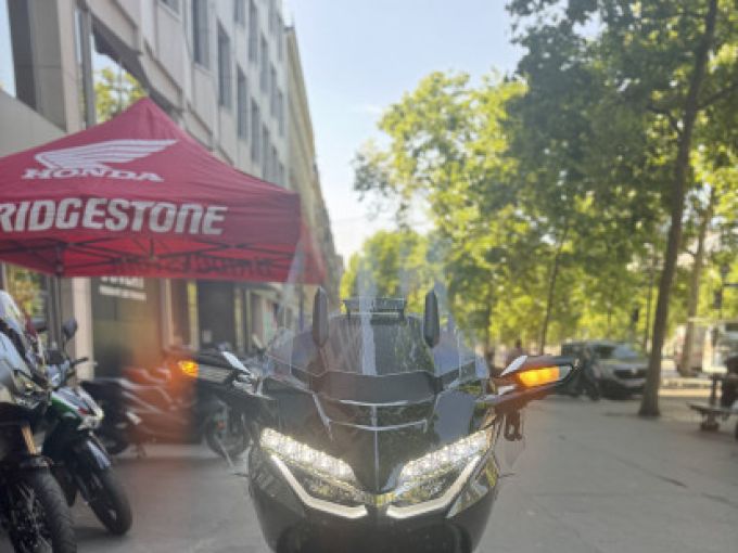 HONDA GL1800 GOLDWING 4