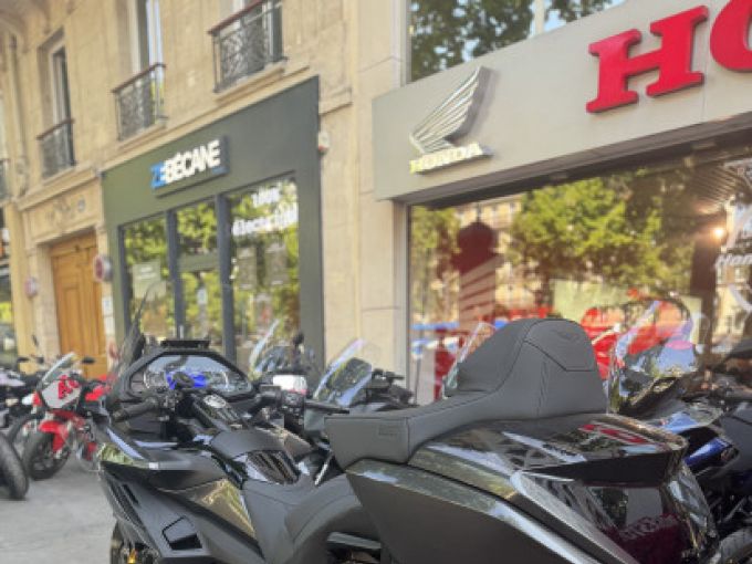 HONDA GL1800 GOLDWING 4