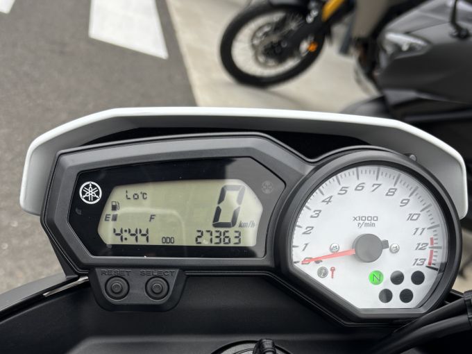 YAMAHA FZ8 4