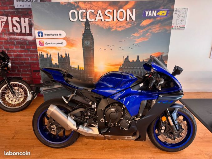 YAMAHA YZF 1000 R1 4