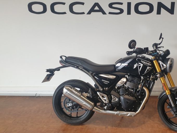 TRIUMPH SPEED 400 4