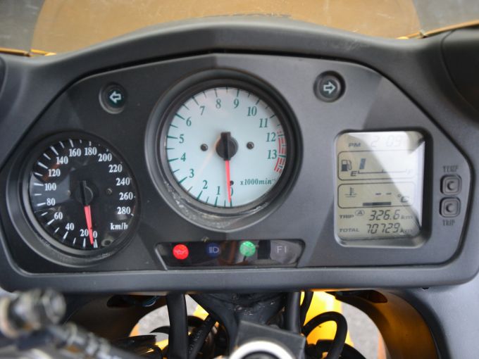 HONDA VFR 800 F 4