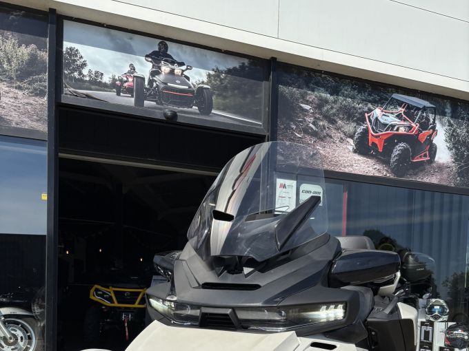 CAN-AM SPYDER RT 4