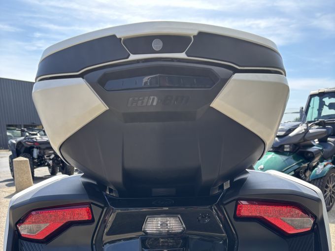 CAN-AM SPYDER RT 4