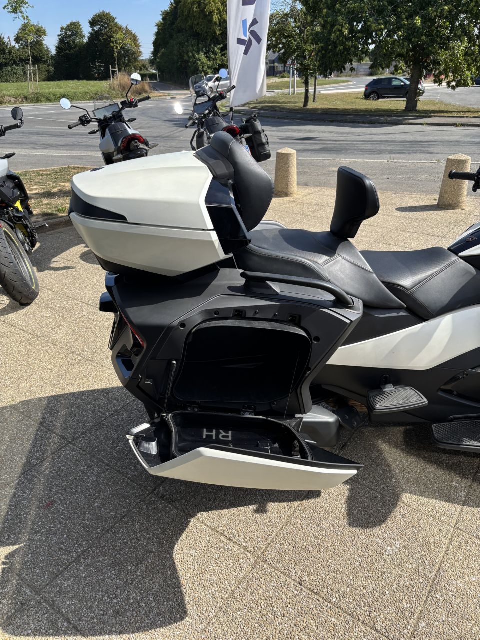 CAN-AM SPYDER RT 4
