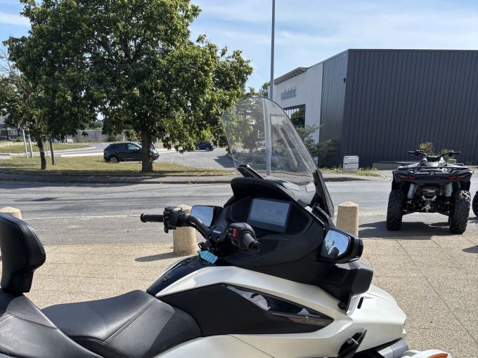 CAN-AM SPYDER RT 4