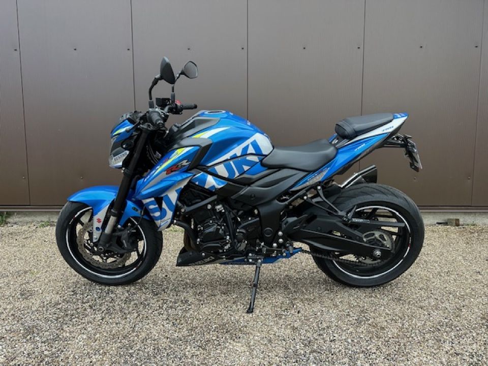 SUZUKI GSX 750 4