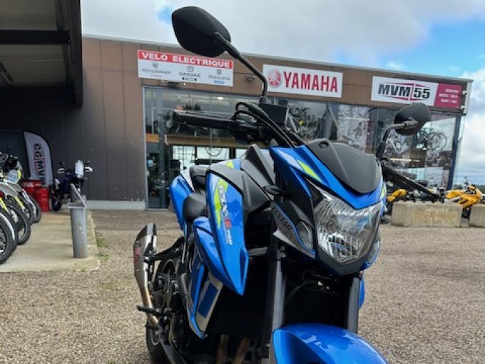 SUZUKI GSX 750 4