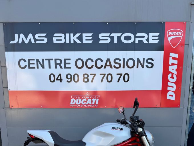 DUCATI MONSTER 821 4