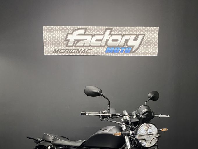 MOTO GUZZI V9 BOBBER 4