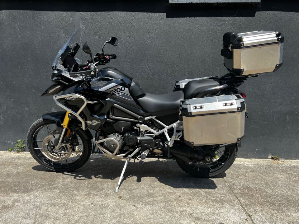 TRIUMPH TIGER 1200 RALLY PRO 4